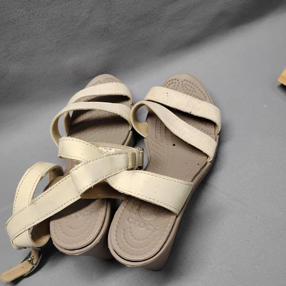 Crocs Leigh Sandal Womens Size 6 Beige Canvas Ankle Strap Wedge Heels 11382